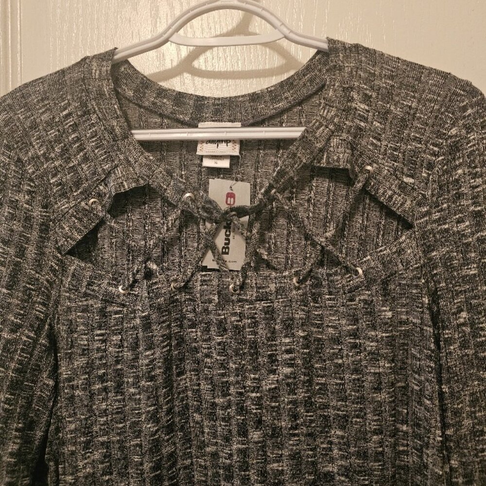 Womens longsleeve Daytrip top